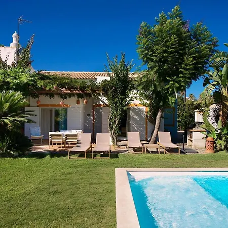 Villa Pinheiro Manso *