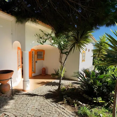 Pinheiro Manso Villa